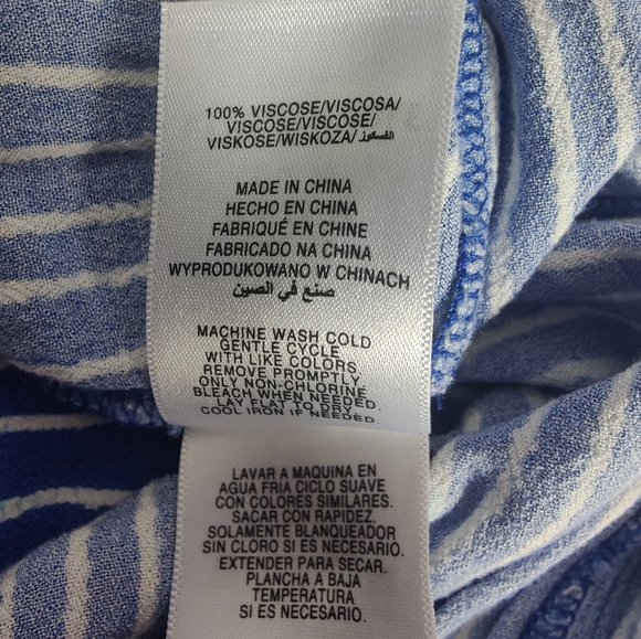 Kenneth Cole Off Shoulder Flowy Blouse, Blue, Size M - Picture 7 of 7